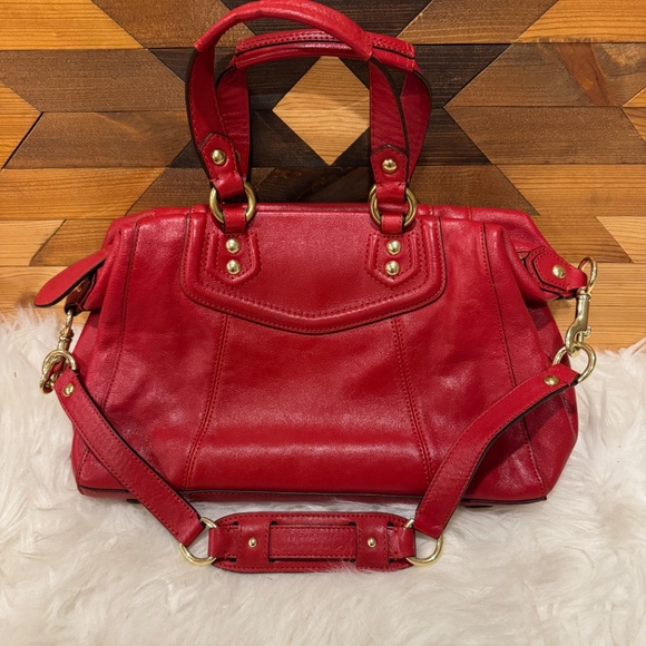 Amazing condition Coach Ashley Leather Satchel Red Bag - Picture 5 of 8